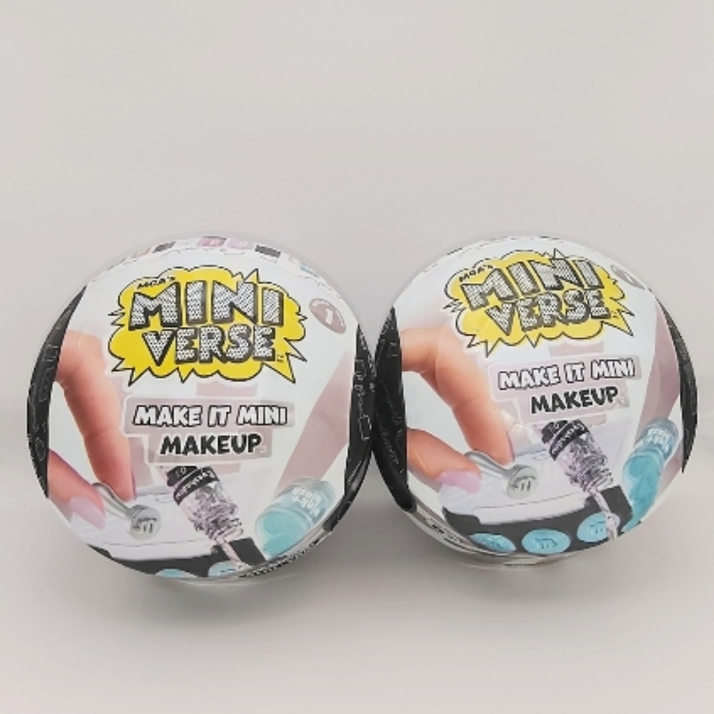 NWT   SET OF 2   MINIVERSE